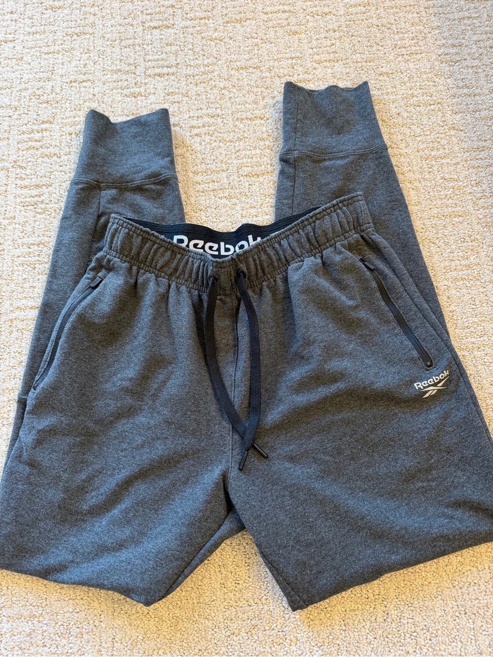 Reebok Men's Dark Gray Fleece Sweatpants - Comfortable Athletic Jogger Bottoms